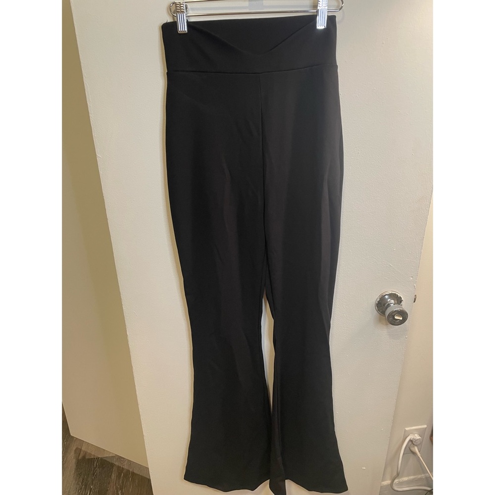 Flare dip waist black pants!
